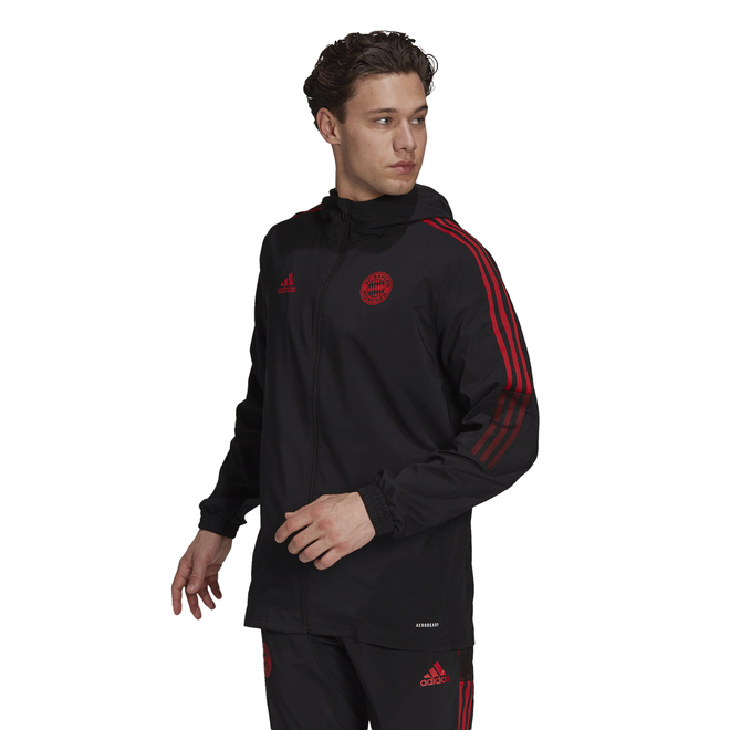 Afbeelding van FC Bayern München Presentatiepak 2021/2022 Black