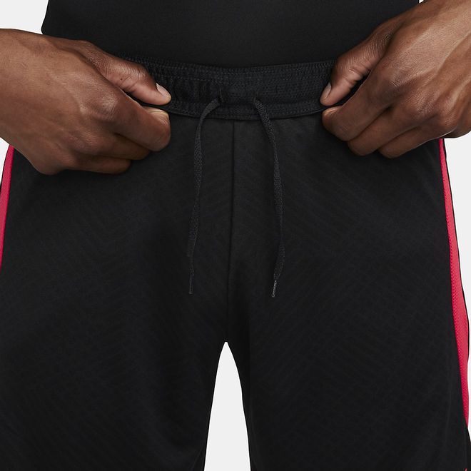 Afbeelding van Liverpool FC Strike Zomerset Black Sirene Red