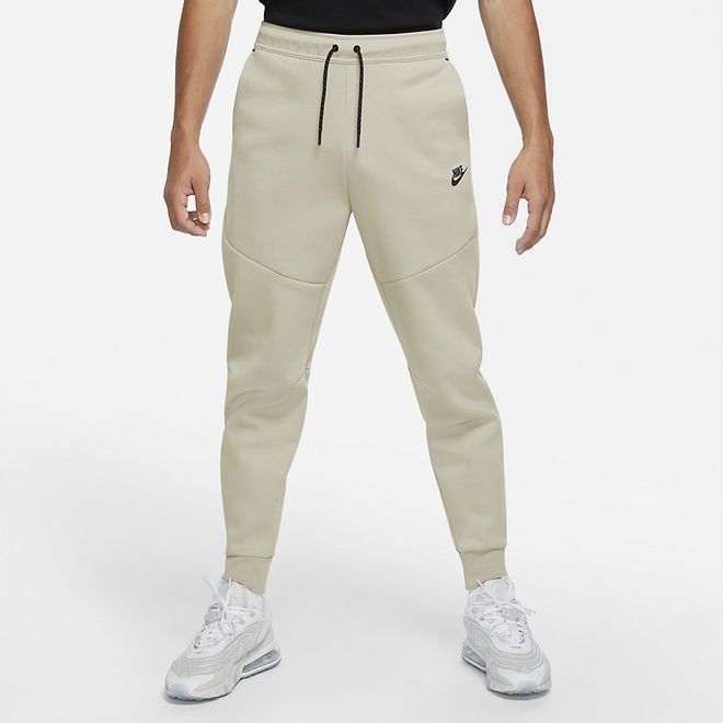 Afbeelding van Nike Tech Fleece Pant Light Bone