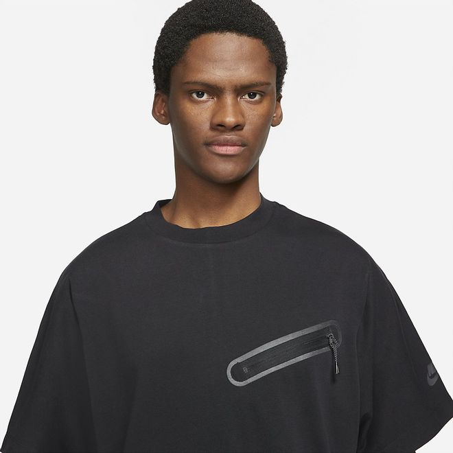 Afbeelding van Nike Sportswear Dri-FIT Tech Essentials Shirt Black