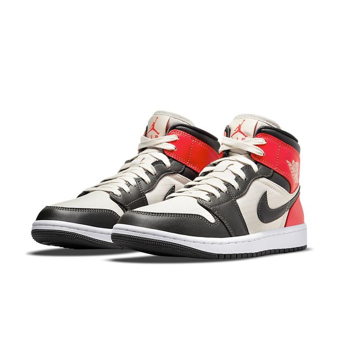 Afbeelding van Nike Air Jordan 1 Mid Light Orewood Brown