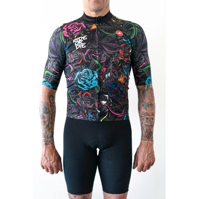 Ride or Die Jersey Foto van Ride or Die Jersey