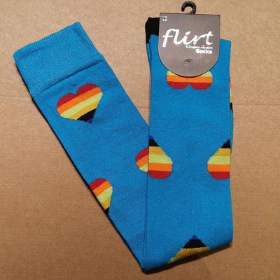 Foto van Flirt | Overknee sokken blauw met regenboog hartjes